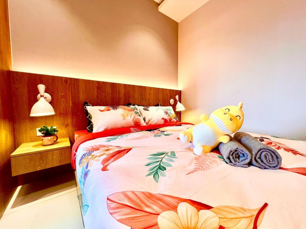 Legoland - Happywonder Suite For Family ,Cozy, Wifi With Nice Garden Pool View! Nusajaya  Exterior photo